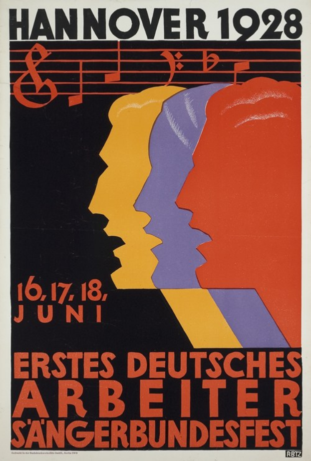 Ein Vintage-Plakat für das Hannover 1928 Erste Deutsche Arbeiter Sangerbundesfest, das drei zentrale Figuren und Textdetails zum Ereignis zeigt.