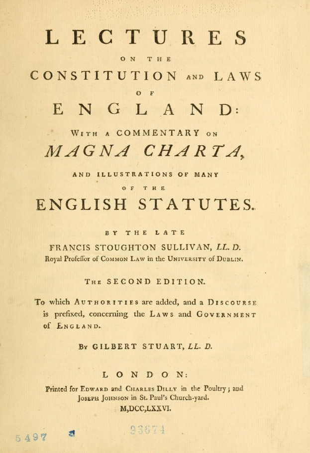 Ein altes, aufgeschlagenes Buch mit dem Titel "Vorträge über die Verfassung und Gesetze Englands mit einem Kommentar zur Magna Charta und Illustrationen vieler englischer Gesetze" zeigt eine Seite mit schwarzer Tinte.