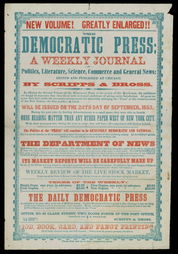 Zeitung mit dem Text "Demokratische Presse: Eine Wochenzeitschrift" vor schwarzem Hintergrund.