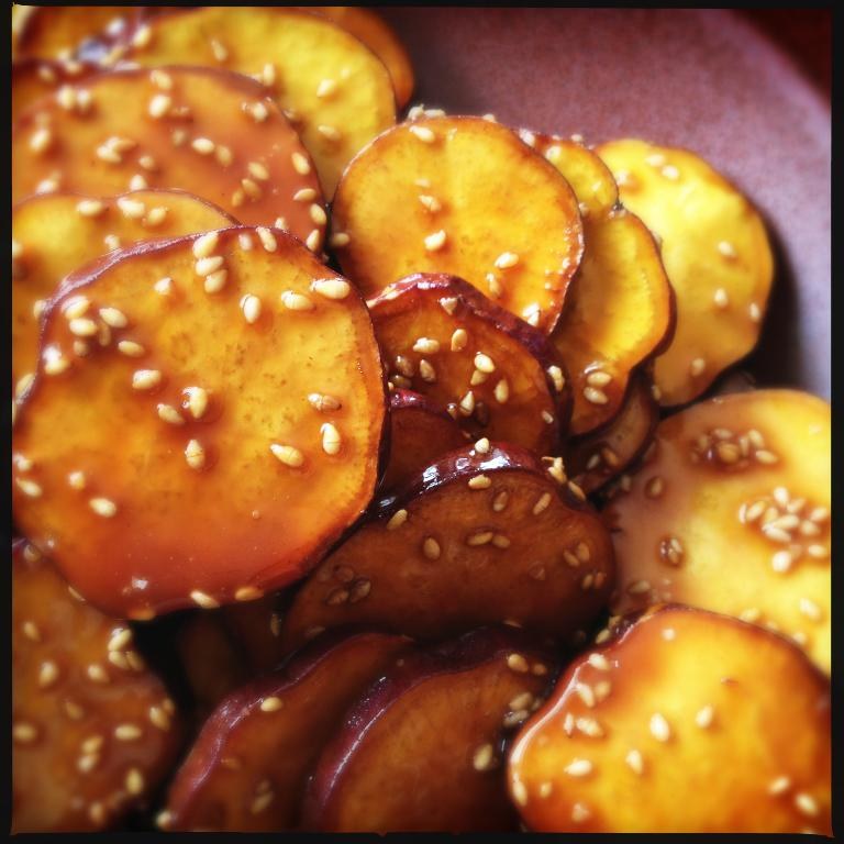 Eine Sammlung verschiedener Lebensmittel.